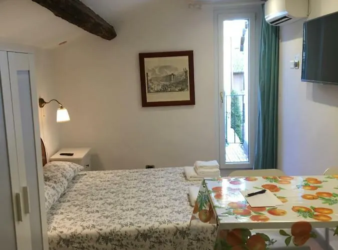 Appartement M9 Pantheon Attic 11